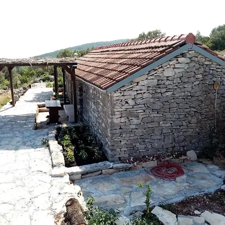 Pirate's Nest Stone House Žrnovo